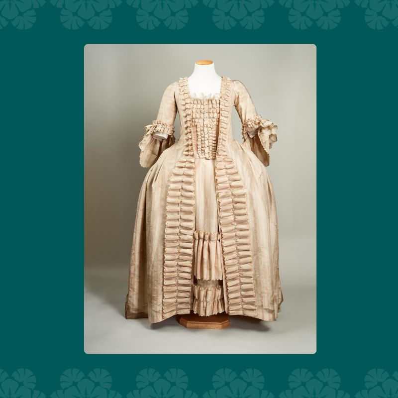 Robe à la française Musée de Creil